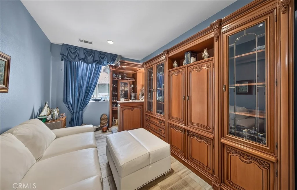 Photo of 34538 Yale Drive