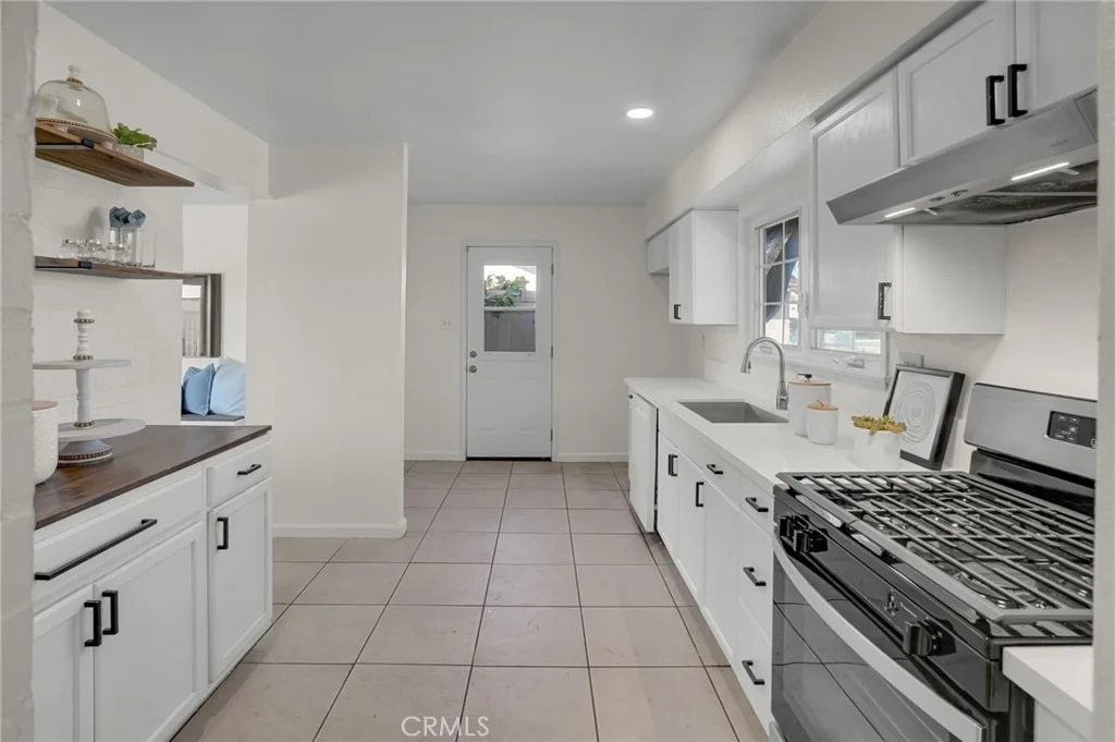 Photo of 7321 Colombia Drive