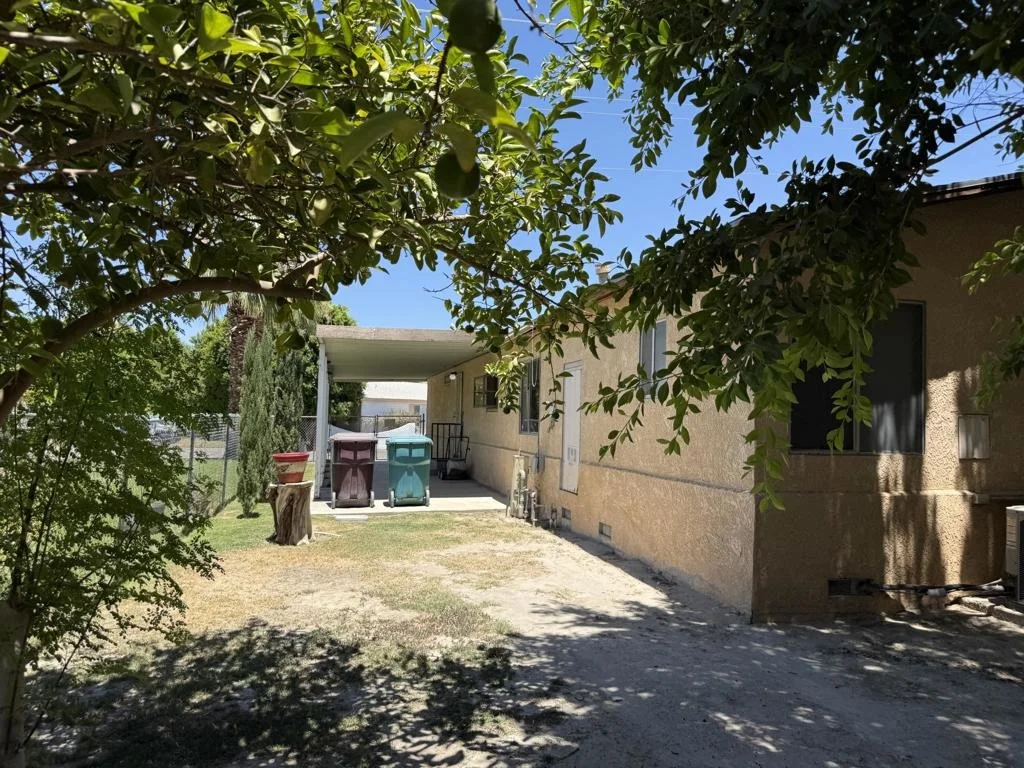 Photo of 86037 Palmeras Circle