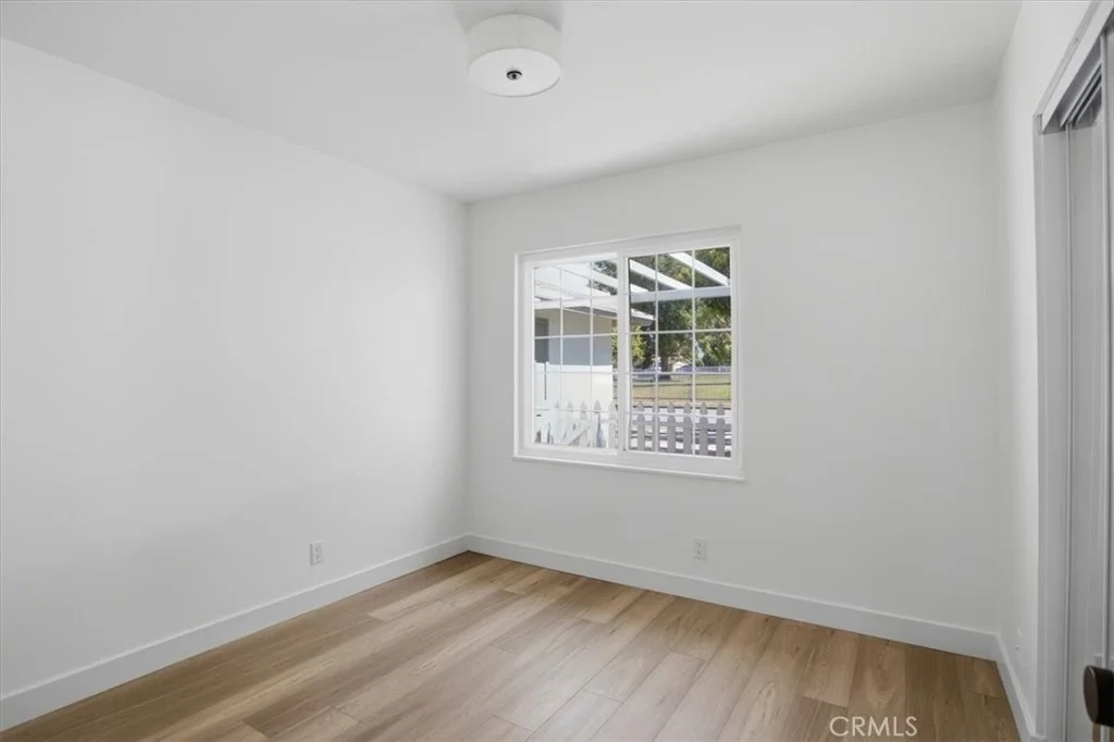 Photo of 1387 Cherry Ave