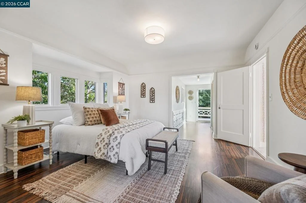 Photo of 3386 Cowell Rd