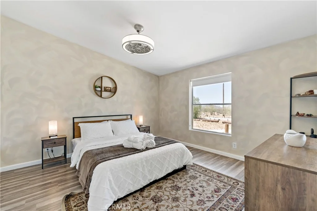 Photo of 61375 Leslie Lane