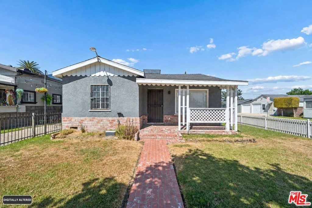 Photo of 601 W Arbutus Street