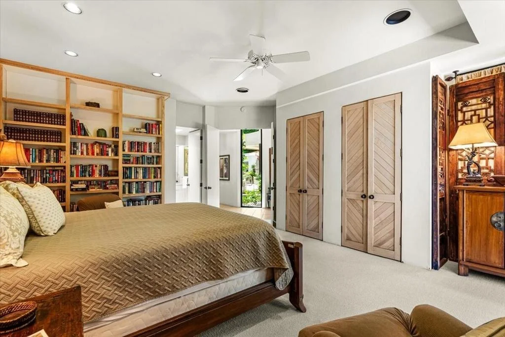Photo of 77181 Calle Flora