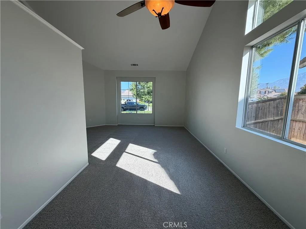 Photo of 33825 Glenoaks