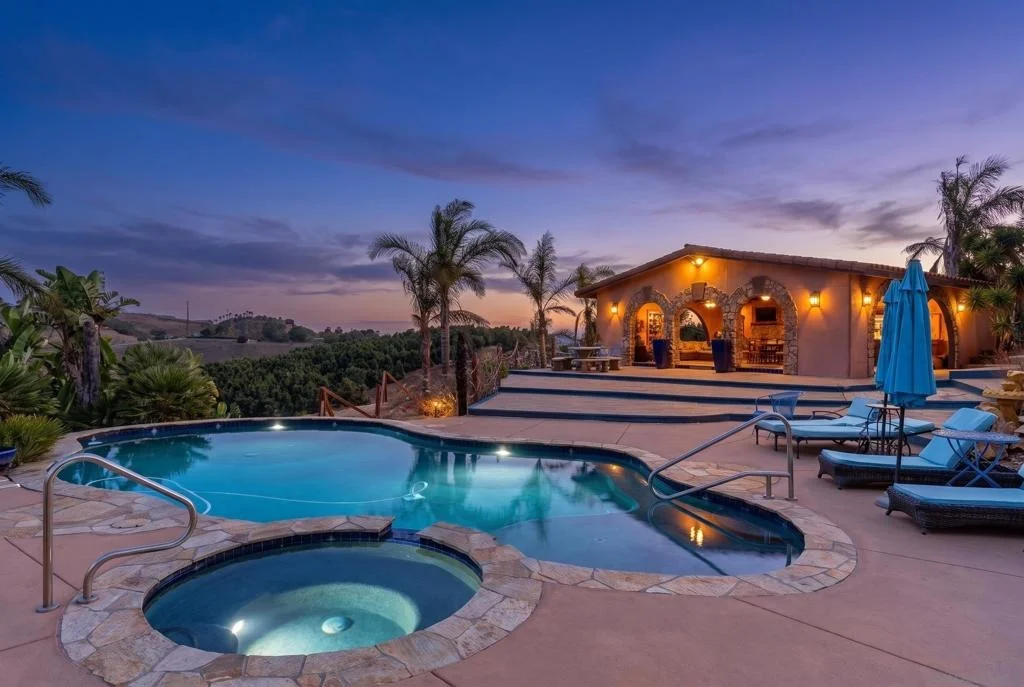 Photo of 2369 Vern Dr