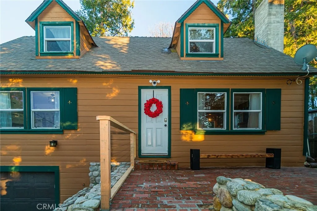Photo of 627 Rose Lane