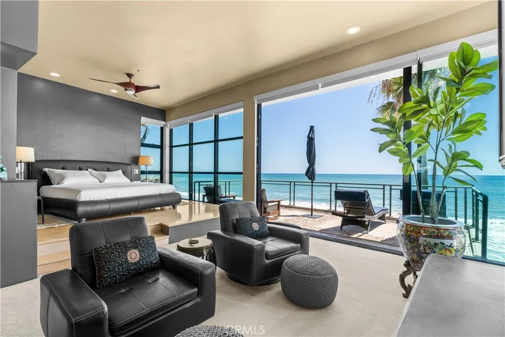 Photo of 35121 Beach Road