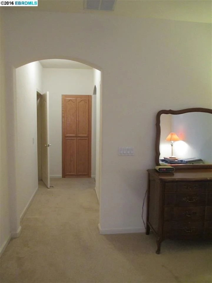 Photo of 995 Centennial