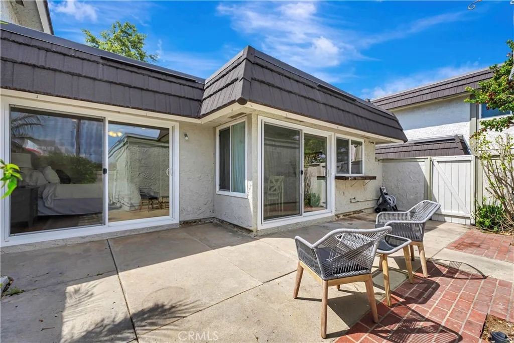 Photo of 5371 Victoria Place