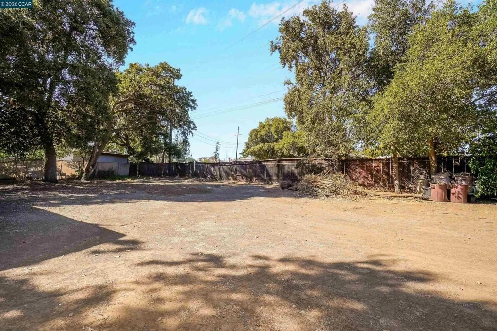 Photo of 2812 Cowell