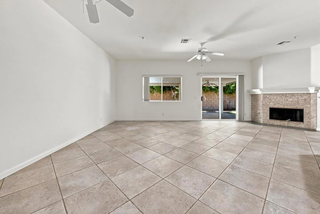 Photo of 74076 Daisy Lane