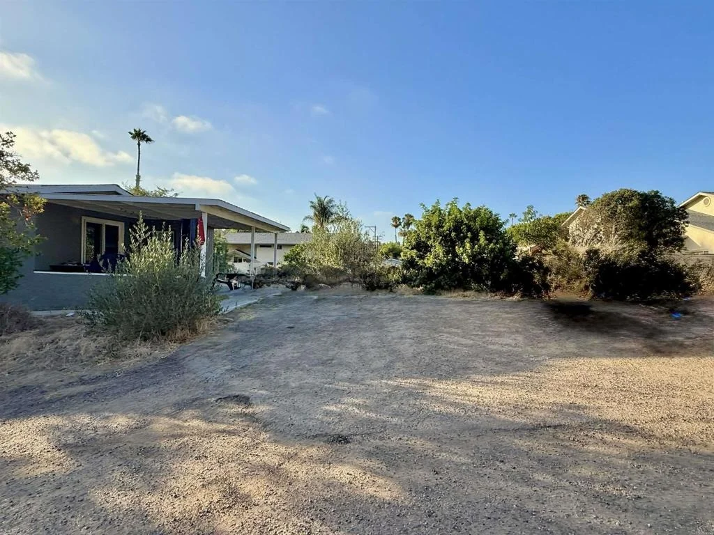 Photo of 880 Stevens Avenue