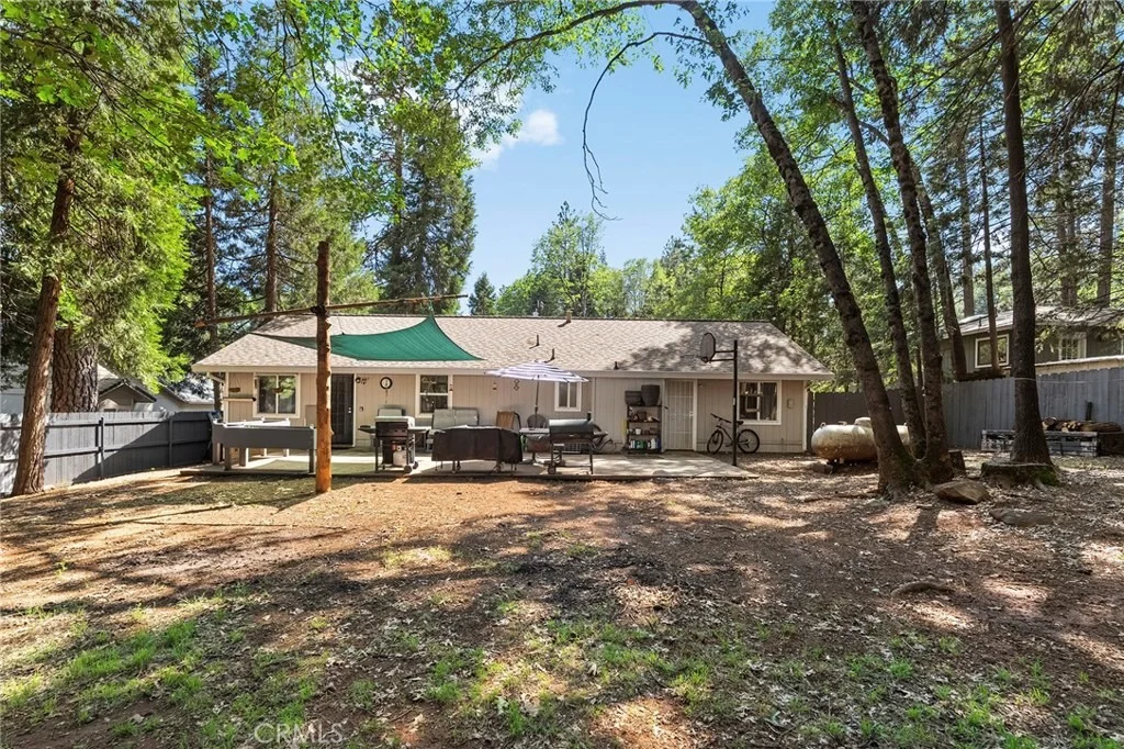 Photo of 6122 Dana Circle