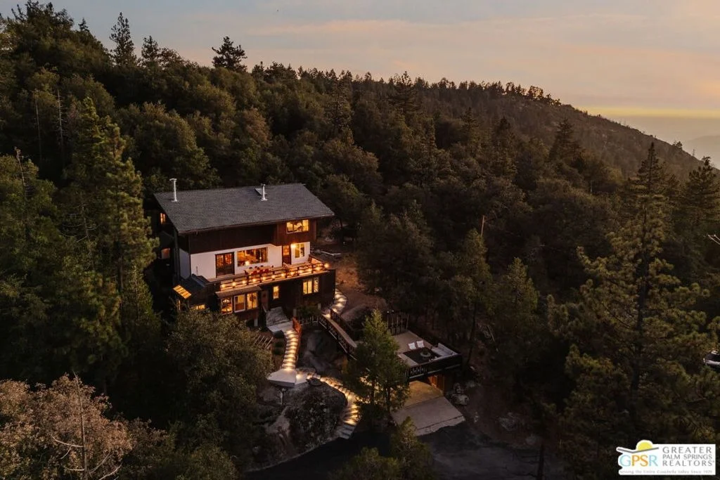 Photo of 52915 Middle Ridge Drive