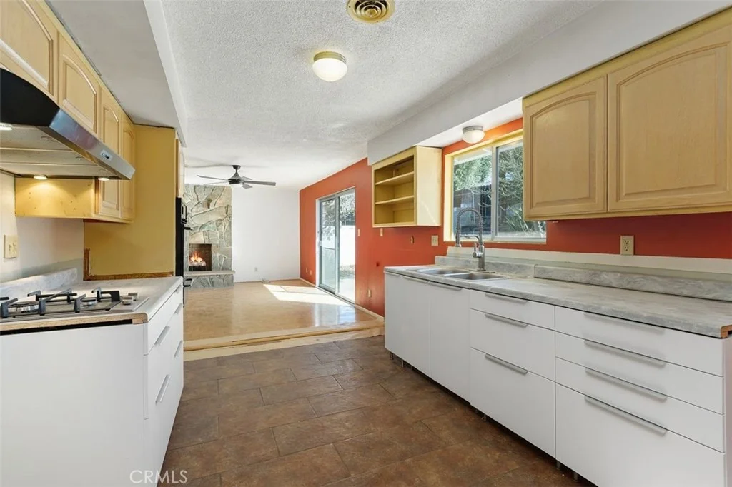 Photo of 4044 Mt Vernon Avenue