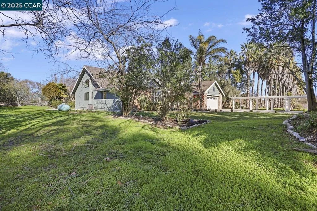 Photo of 5181 Winding Way