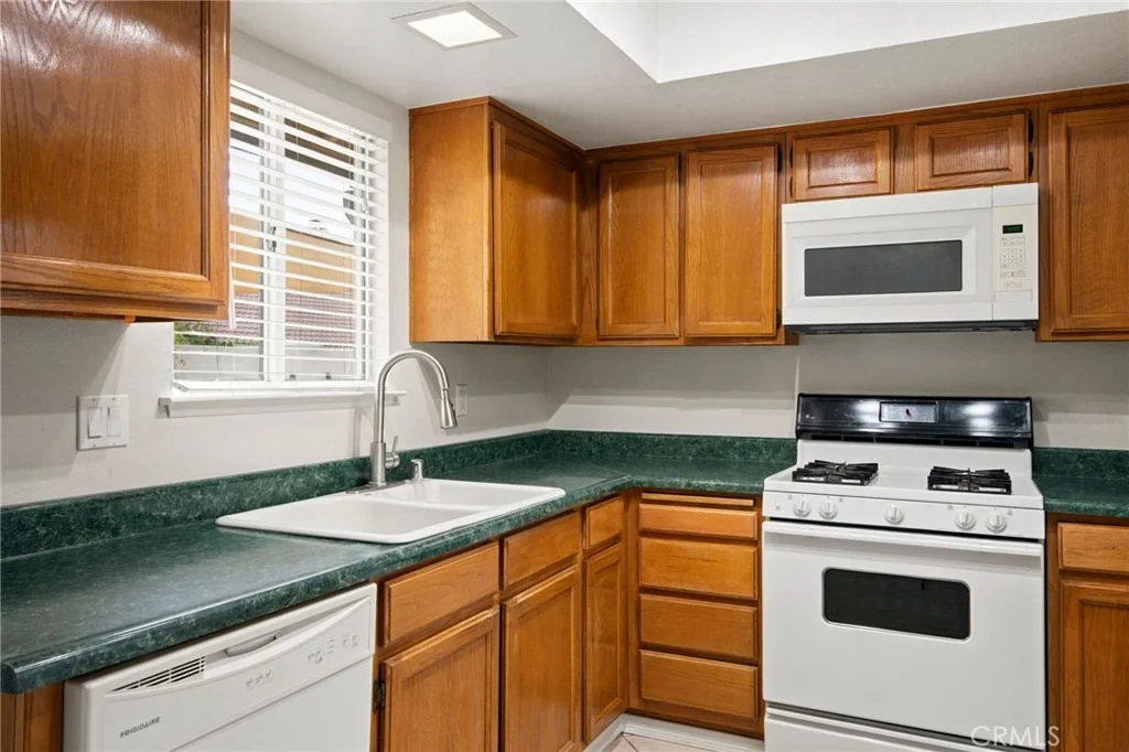 Photo of 1093 Merced Way