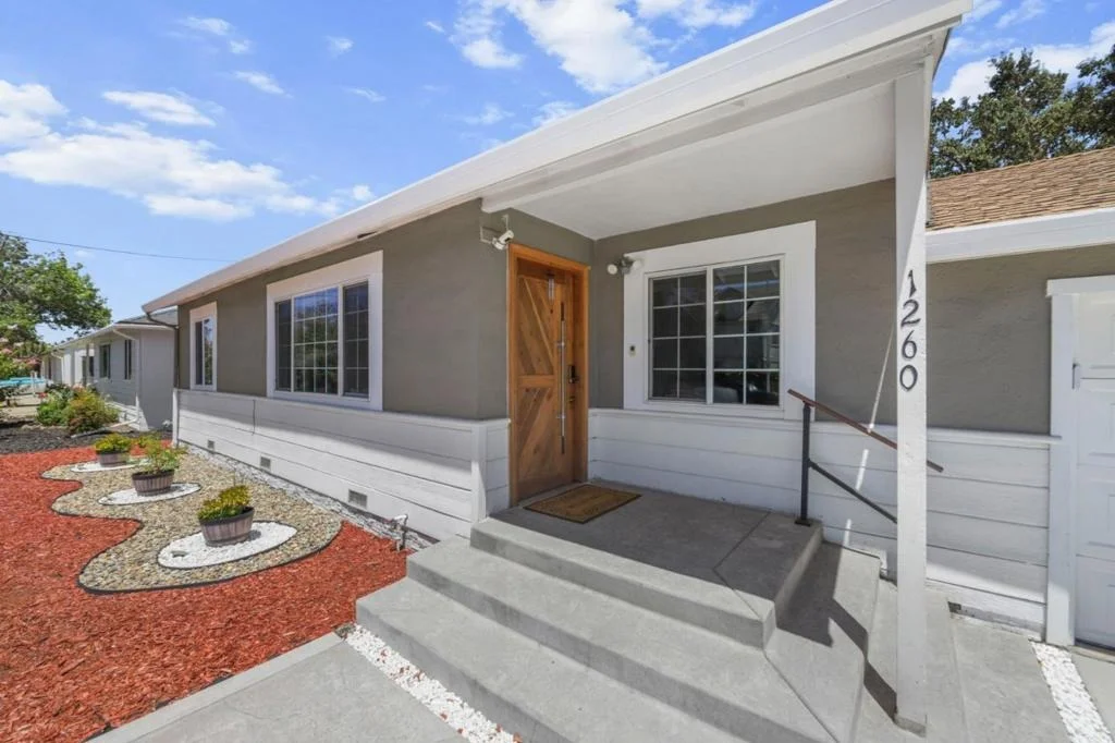Photo of 1260 Meadow Lane