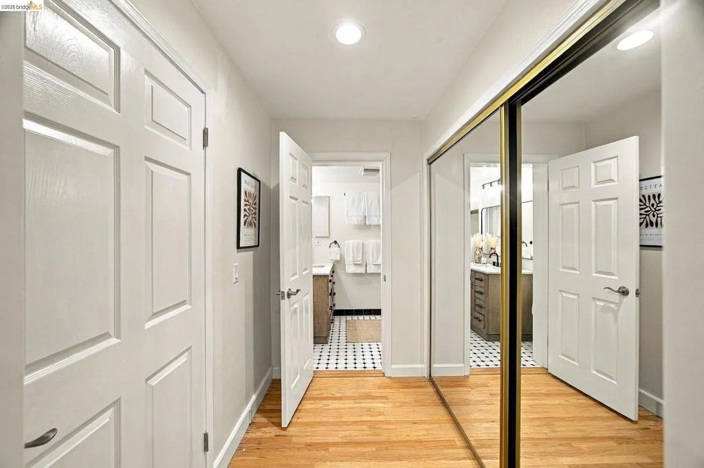 Photo of 866 Alma Place