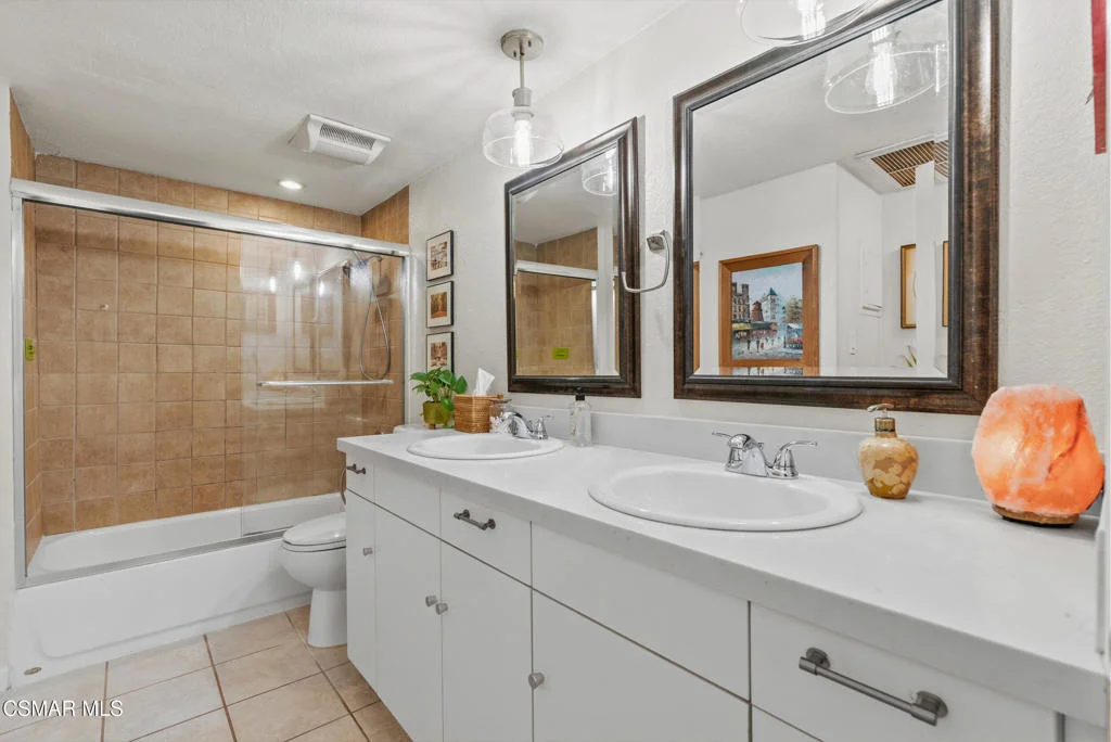 Photo of Unit D at 6408 Katherine Road