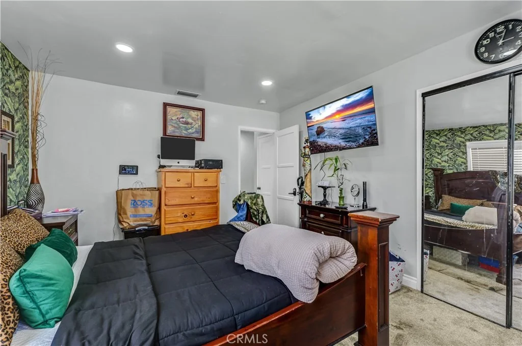 Photo of 3965 N Marshall