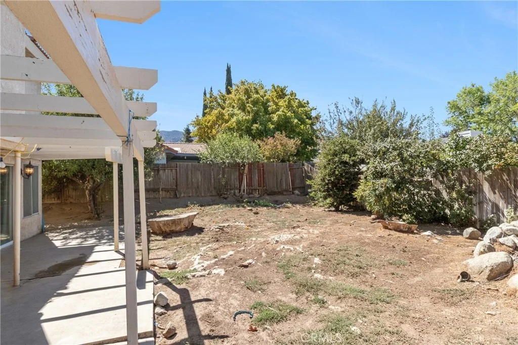 Photo of 1137 Redwood Court