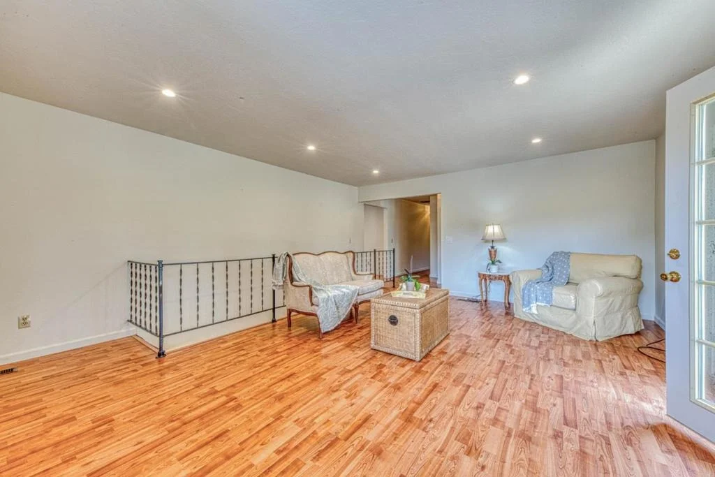 Photo of 17742 Berta Canyon Road