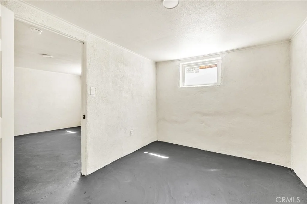Photo of 124 W Fredricks