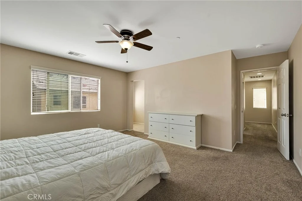 Photo of 1445 Chinaberry