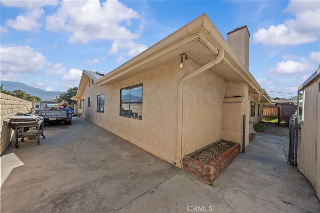 Photo of 25459 Bellview