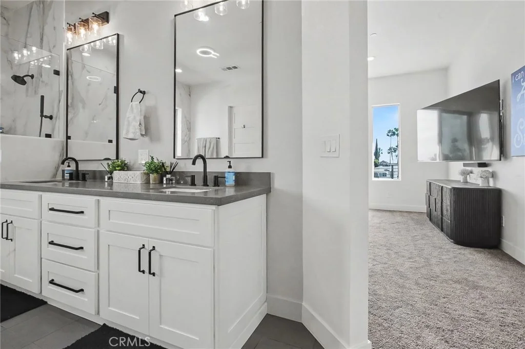 Photo of 952 Lido