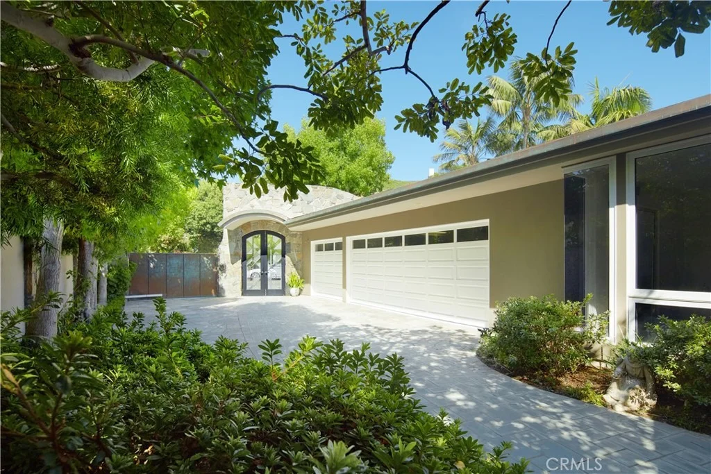 Photo of 2027 Bayside Drive