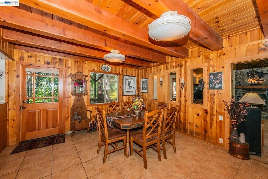 Photo of 320 Airport Rd