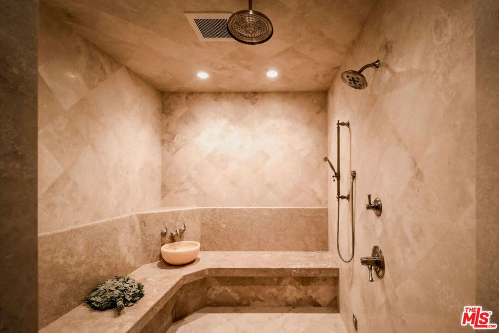 Photo of 1350 Benedict Canyon Drive