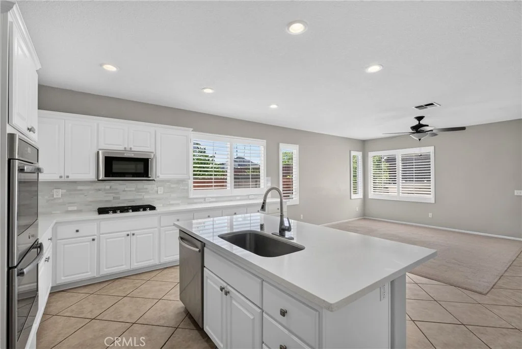 Photo of 12611 Avocado Way