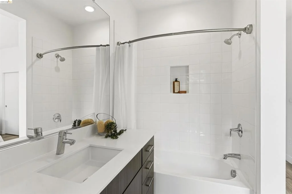 Photo of 1355 Pullman Way
