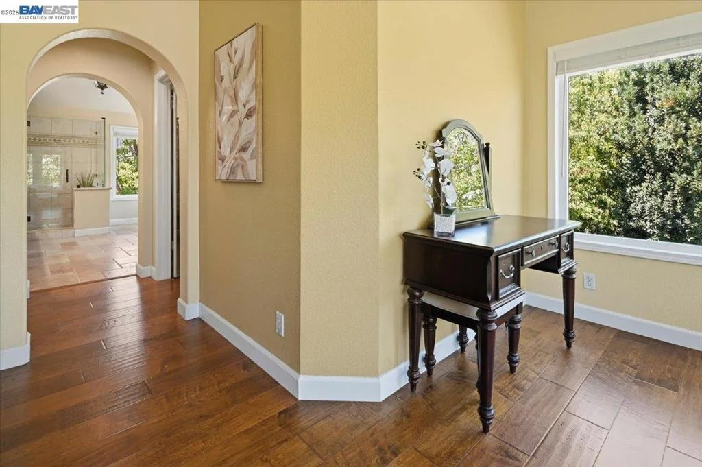 Photo of 3766 Valley View Way