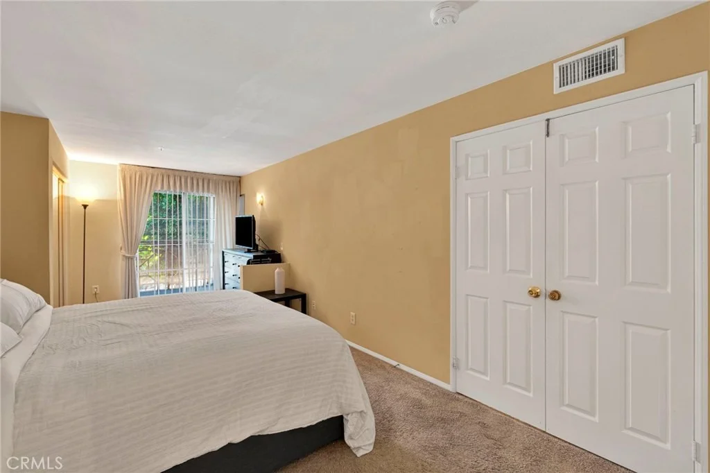 Photo of Unit 205 at 801 Pine Avenue