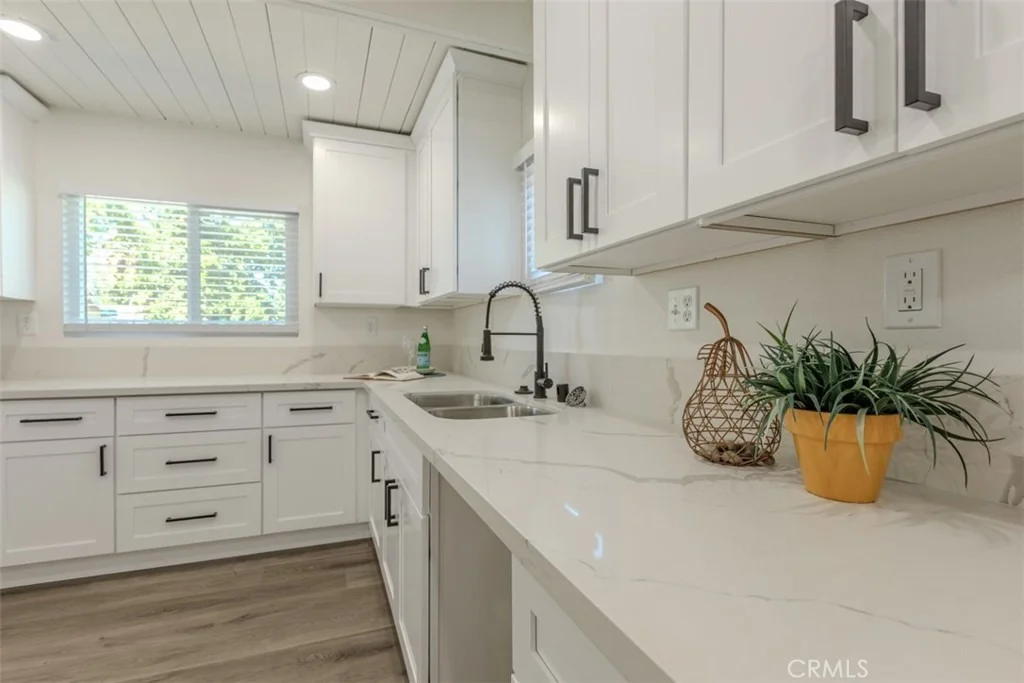 Photo of 2036 La Jolla