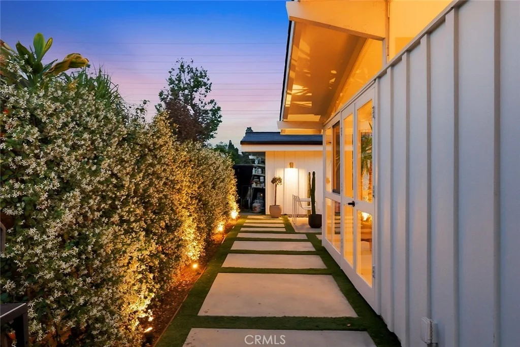 Photo of 3065 Stevely