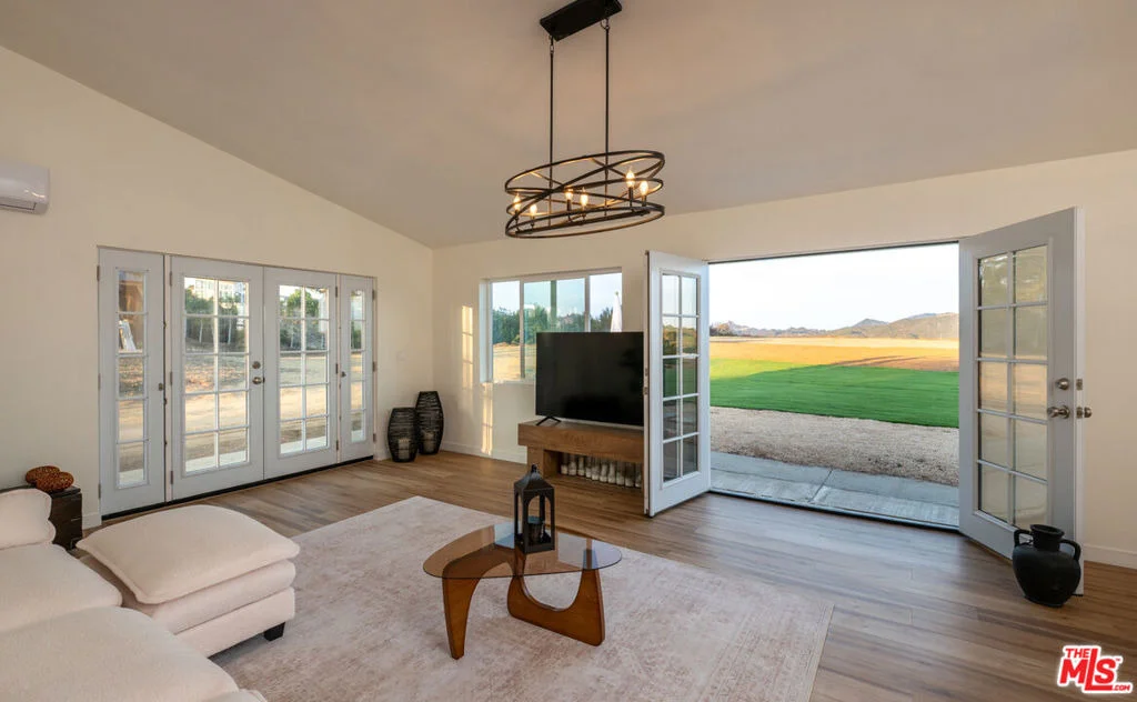 Photo of 1636 Decker Road