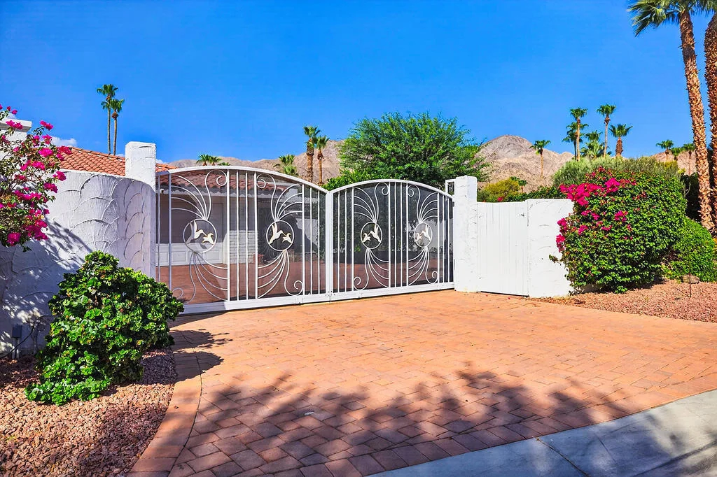 Photo of 48825 Avenida Anselmo