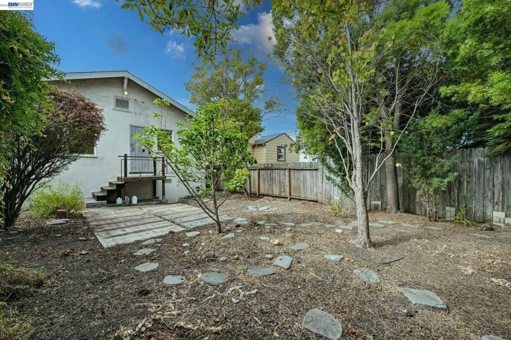 Photo of 1211 Cedar St