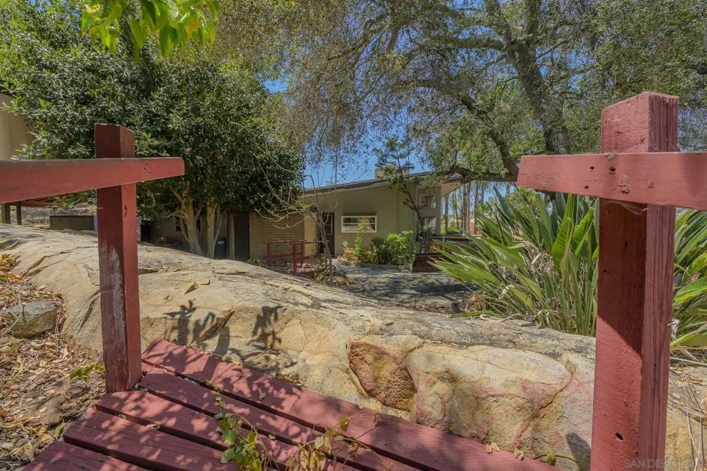 Photo of 14949 Woods Valley