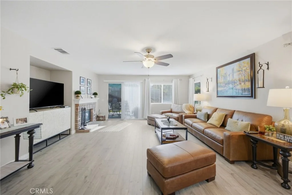 Photo of 3966 Bennett