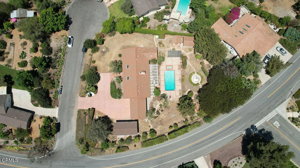 Photo of 567 N Avocado Place