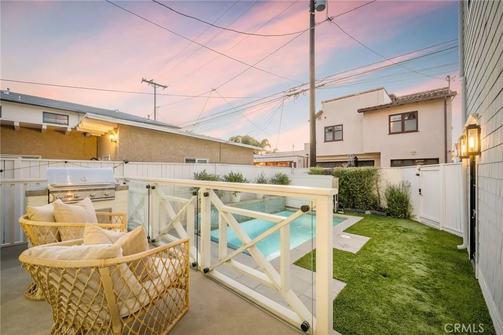 Photo of 153 Granada Avenue