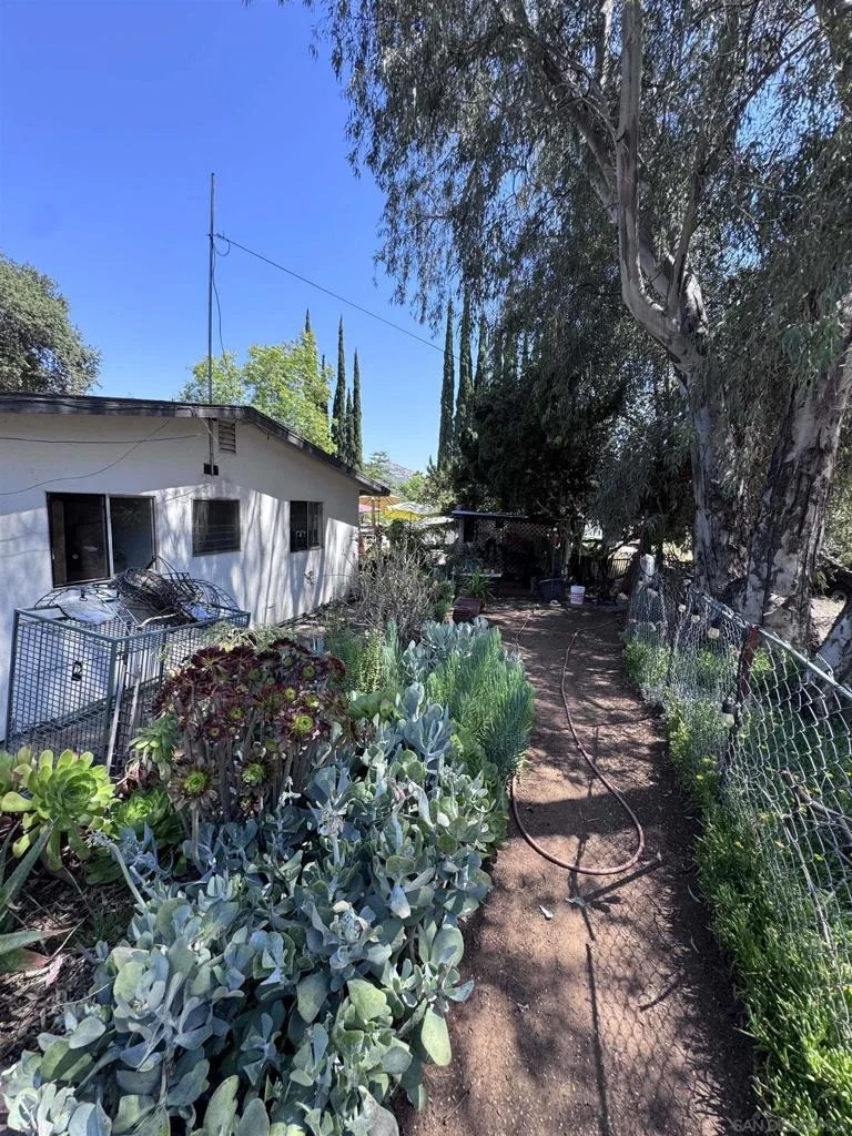 Photo of 1311 Sunny Acres