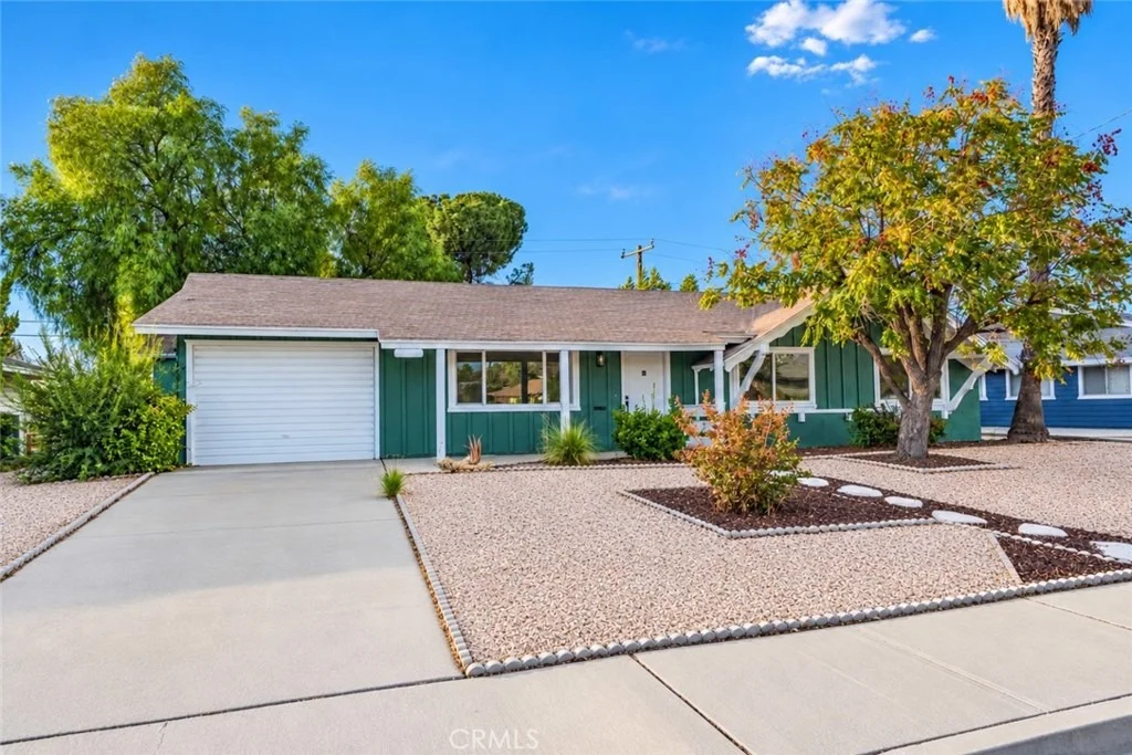Photo of 26790 Oakmont Drive
